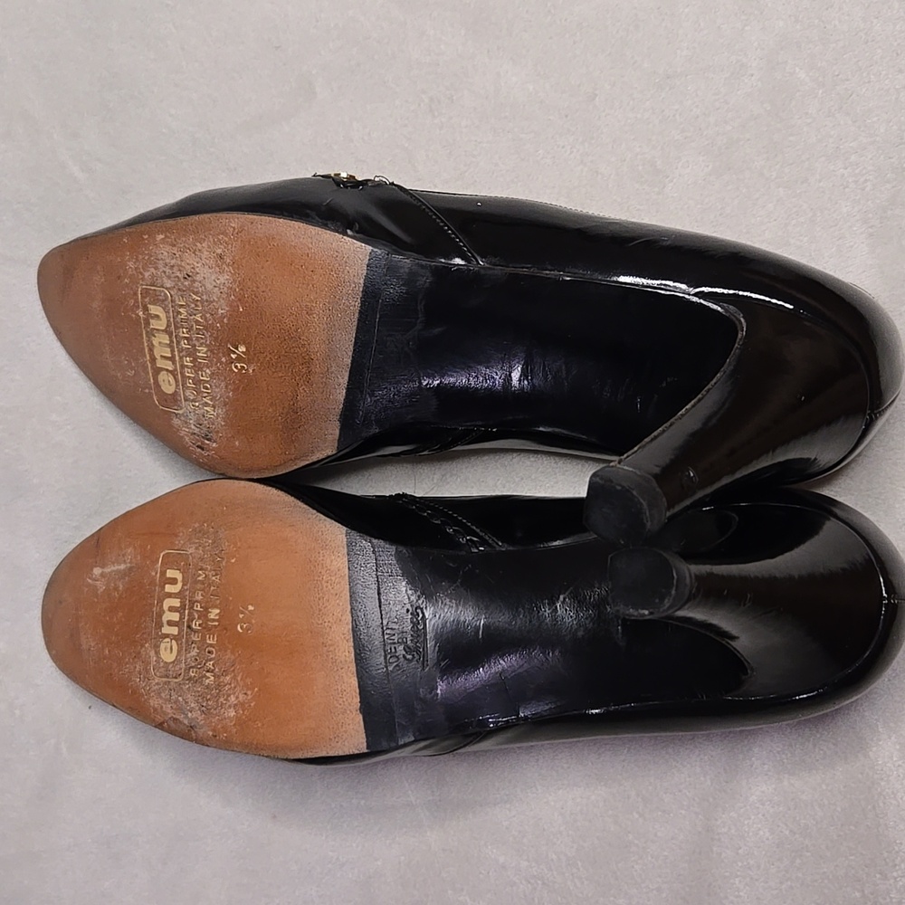 VINTAGE GUCCI Black Patent Leather Heels - Picture 10 of 17